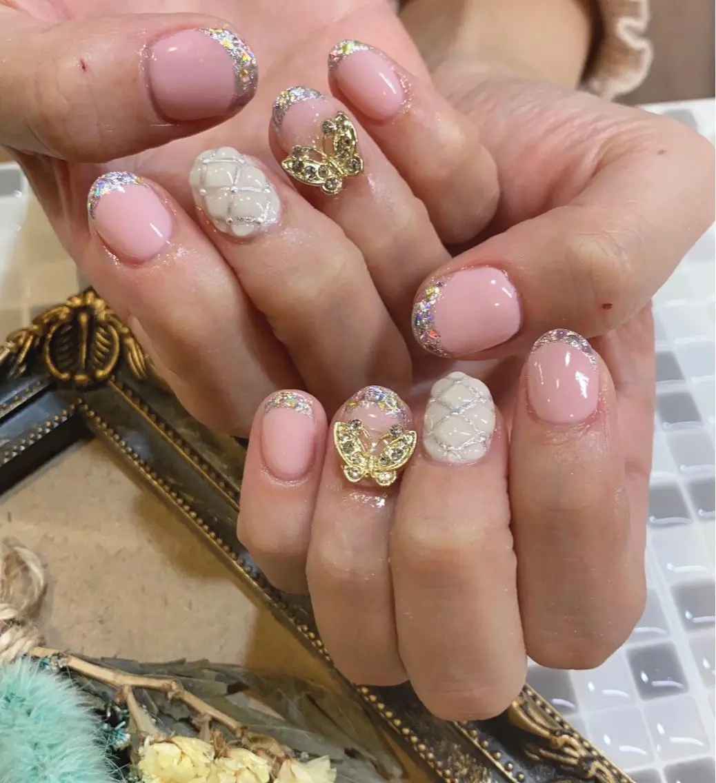 ネイル フレンチネイル ガラスフレンチ nailist yuiのネイルデザイン