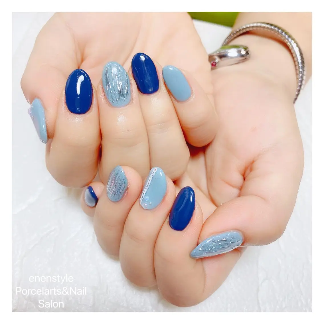 ミディアム ネイル ハンドネイル 🐾enen style 🐾のネイルデザイン