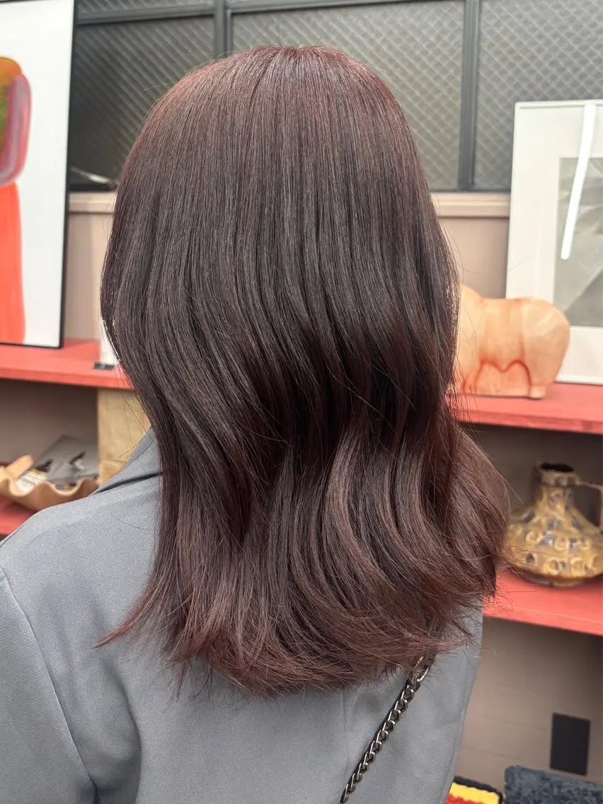 ミディアム カラー ヘアカラー HIBIKI / 透明感カラーのヘアスタイル