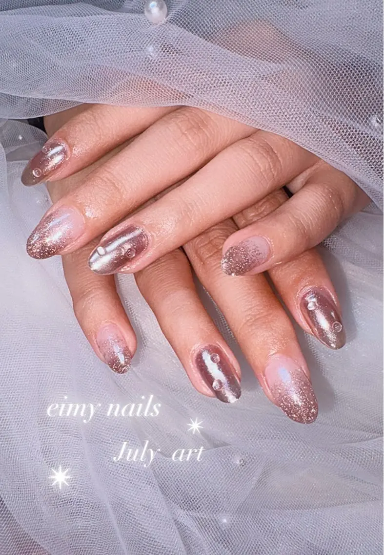 ネイル アートネイル グラデーション ラメ(グリッター) ラメグラデーション ミラーネイル ハンドネイル eimy nails♡のネイルデザイン