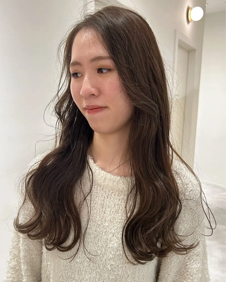 ロング カラー ベージュカラー ブリーチ 透明感カラー ブリーチなしカラー カット ヘアカラー オリーブベージュ/ ブリーチなし透明感のヘアスタイル