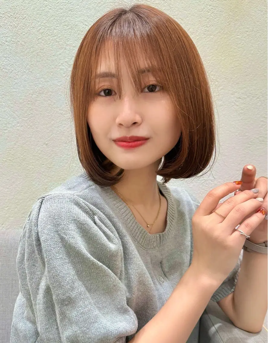 ミディアム 米澤 由衣のヘアスタイル