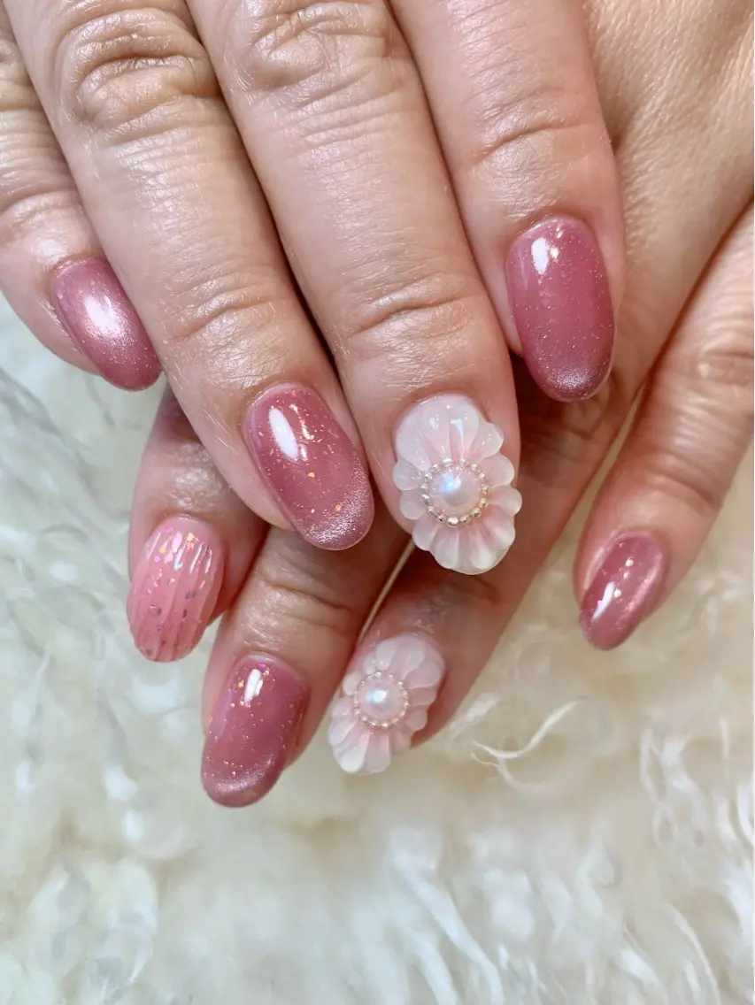 【オフ無料】ぷっくりフラワーアート🌼*・ジェルネイル💅パラジェルベースの写真