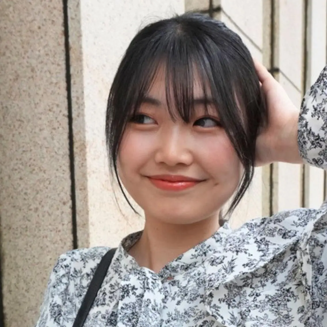 セミロング ヘアアレンジ シースルーバング ❇️安達 優心❇️ レイヤー/艶髪特化のヘアスタイル