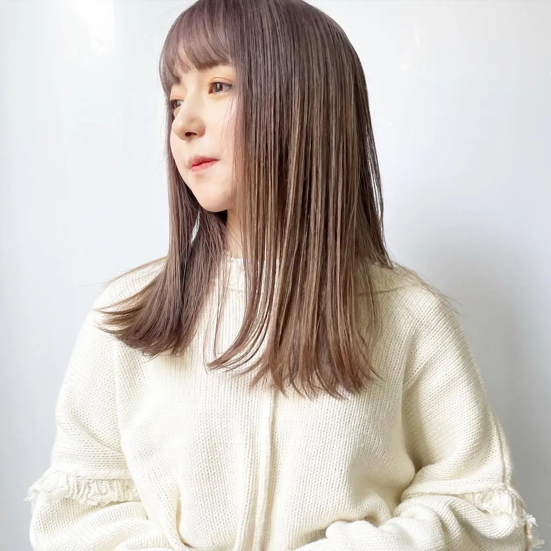 ミディアム カラー カット ヘアカラー トリートメント suvvy hairsalonのヘアスタイル