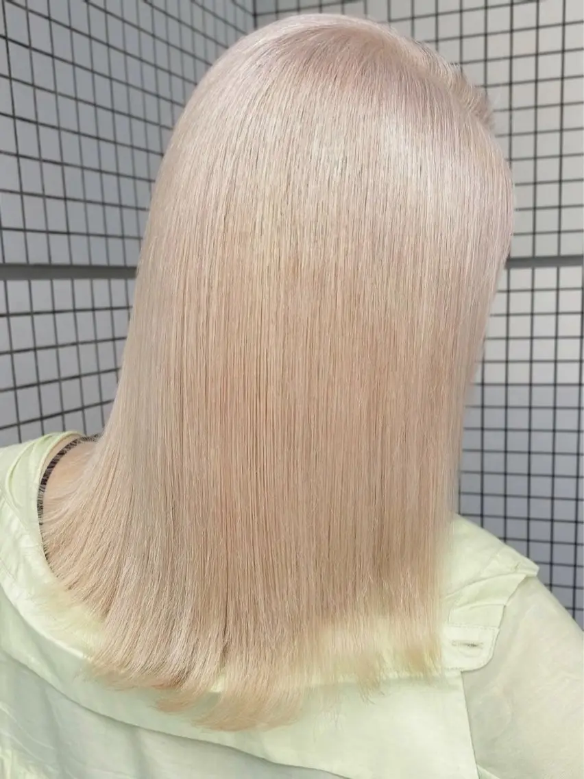 セミロング シールエクステ エクステ ヘアサロンelyts 表参道店のヘアスタイル