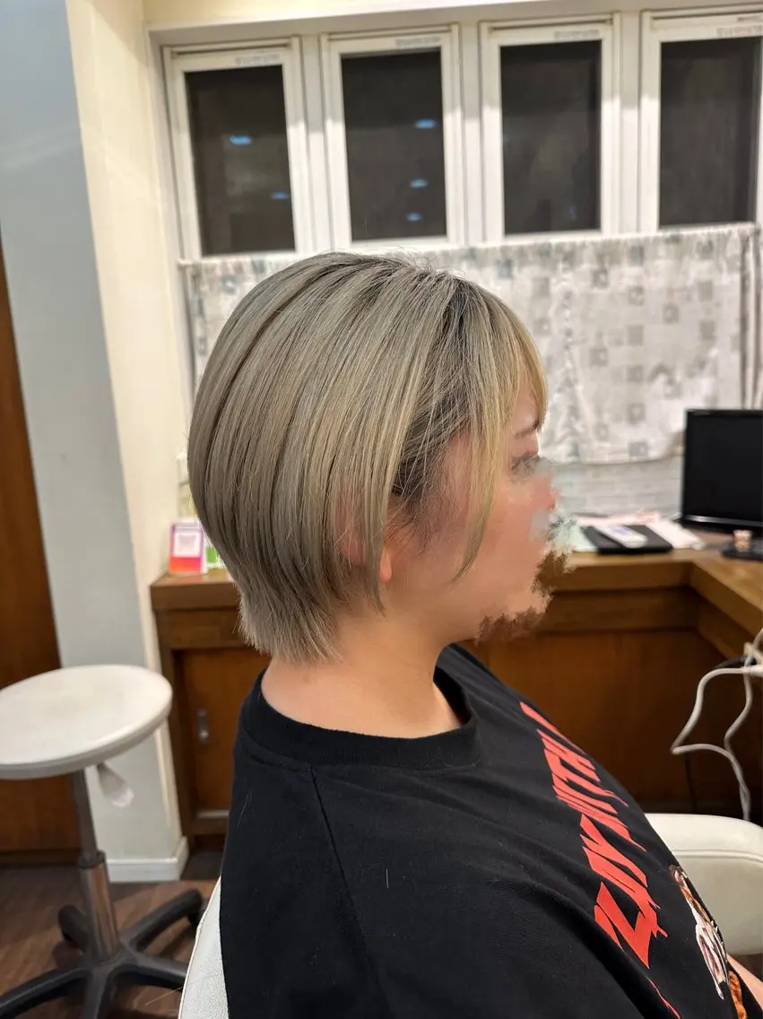 ショート ショートボブ ボブ ショートヘア 濱野 黎士のヘアスタイル