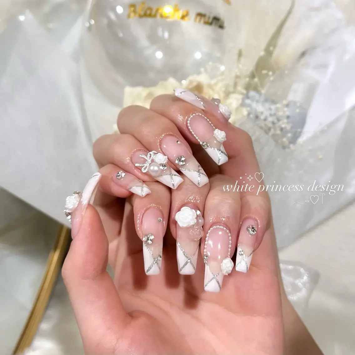 ネイル ハンドネイル Blanche mimi.u_aのネイルデザイン