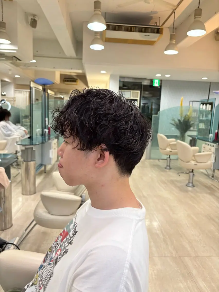 ショート パーマ 山下 楓香のヘアスタイル