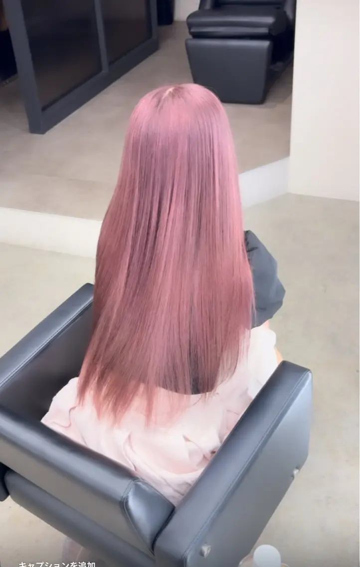 ロング カラー デザインカラー ダブルカラー 髪質改善 縮毛矯正 ヘアカラー 海瑠万/メンズパーマ /ブリーチ/フェードのヘアスタイル