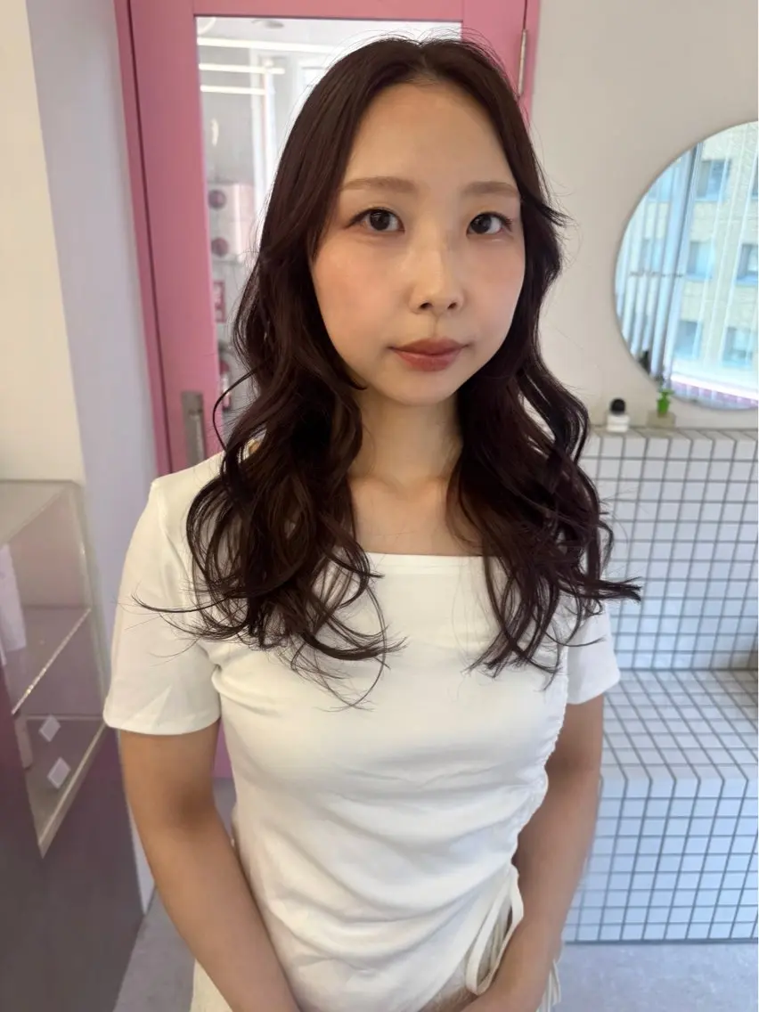 ロング カット ヘアカラー トリートメント 暖色カラー/ピンク カラー/saraのヘアスタイル