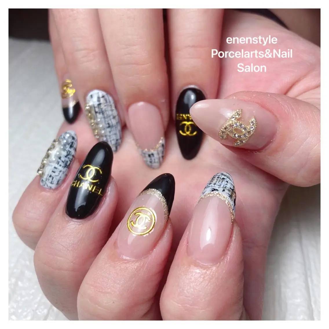 ミディアム ネイル 🐾enen style 🐾のネイルデザイン