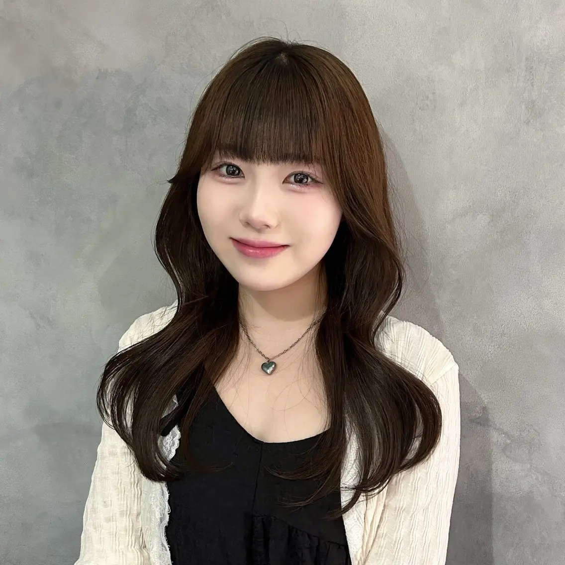 セミロング 韓国風ヘア レイヤーカット カット ヘアカラー トリートメント 谷 亜澄のヘアスタイル