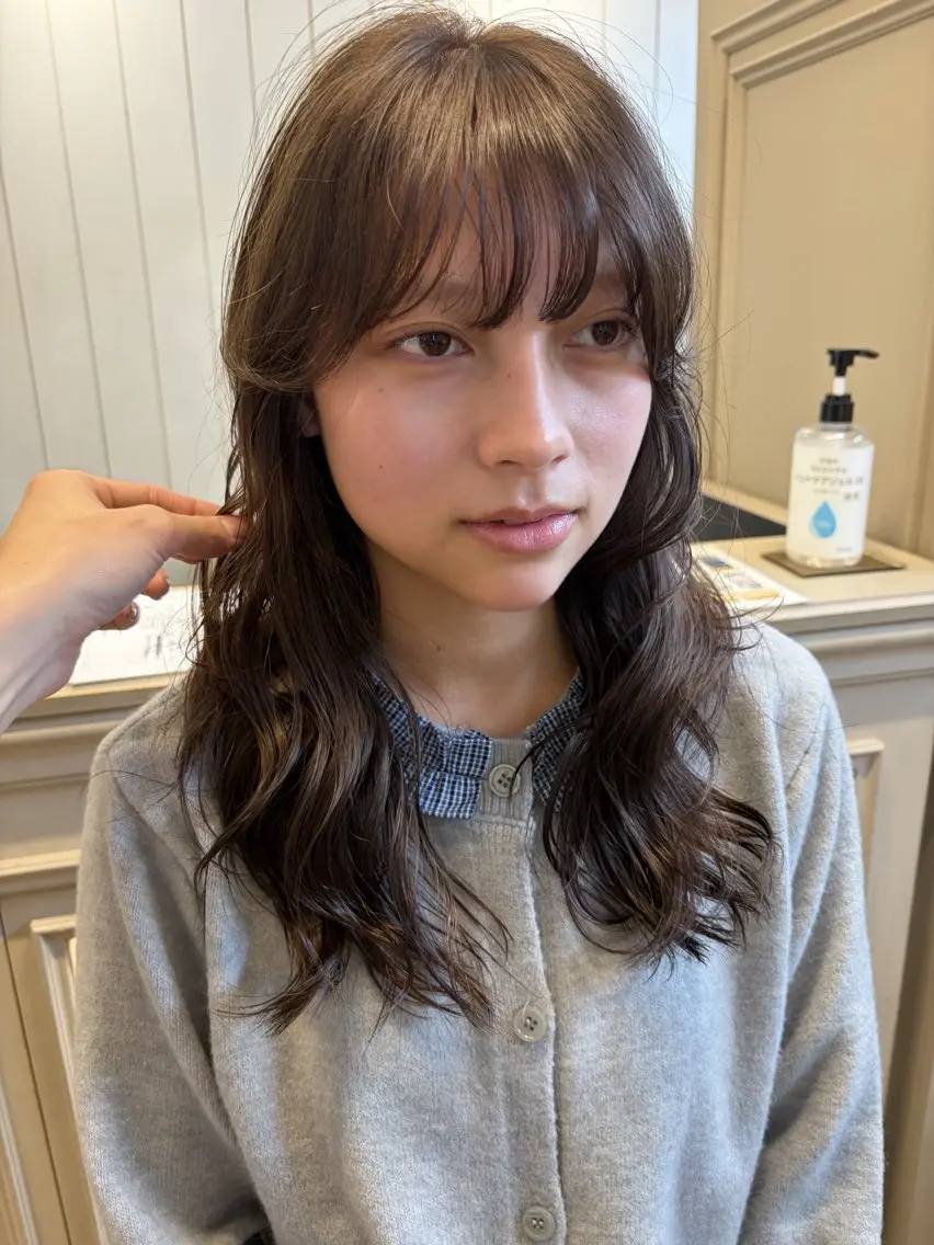 ミディアム カラー ヘアカラー トリートメント 赤み消しカラー/ ナチュラル/トモキのヘアスタイル