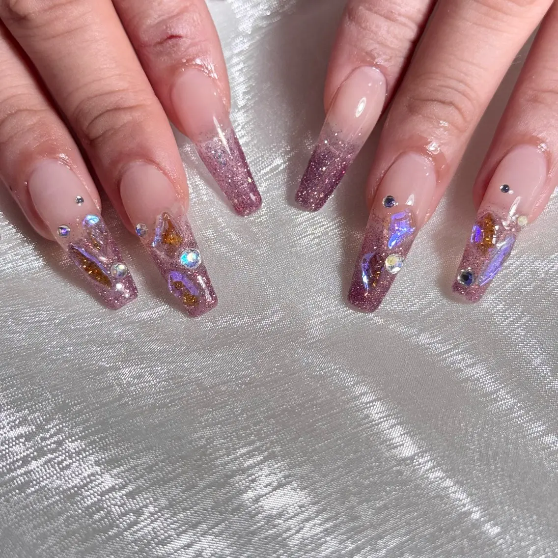 ネイル ロングネイル スーパーロングネイル salon Hush Hushのネイルデザイン