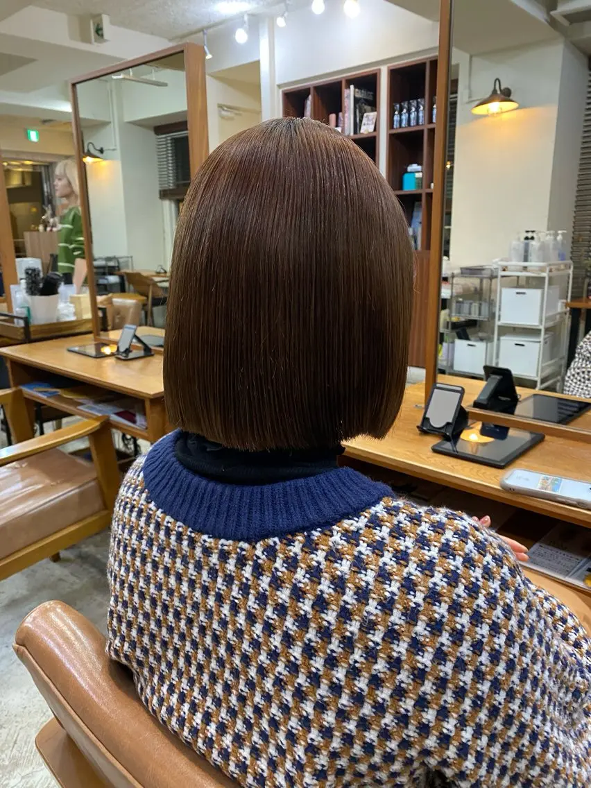 〈 お得セットメニュー 〉前髪縮毛矯正 + 整えカット + ワンカラー + 艶トリートメントの写真