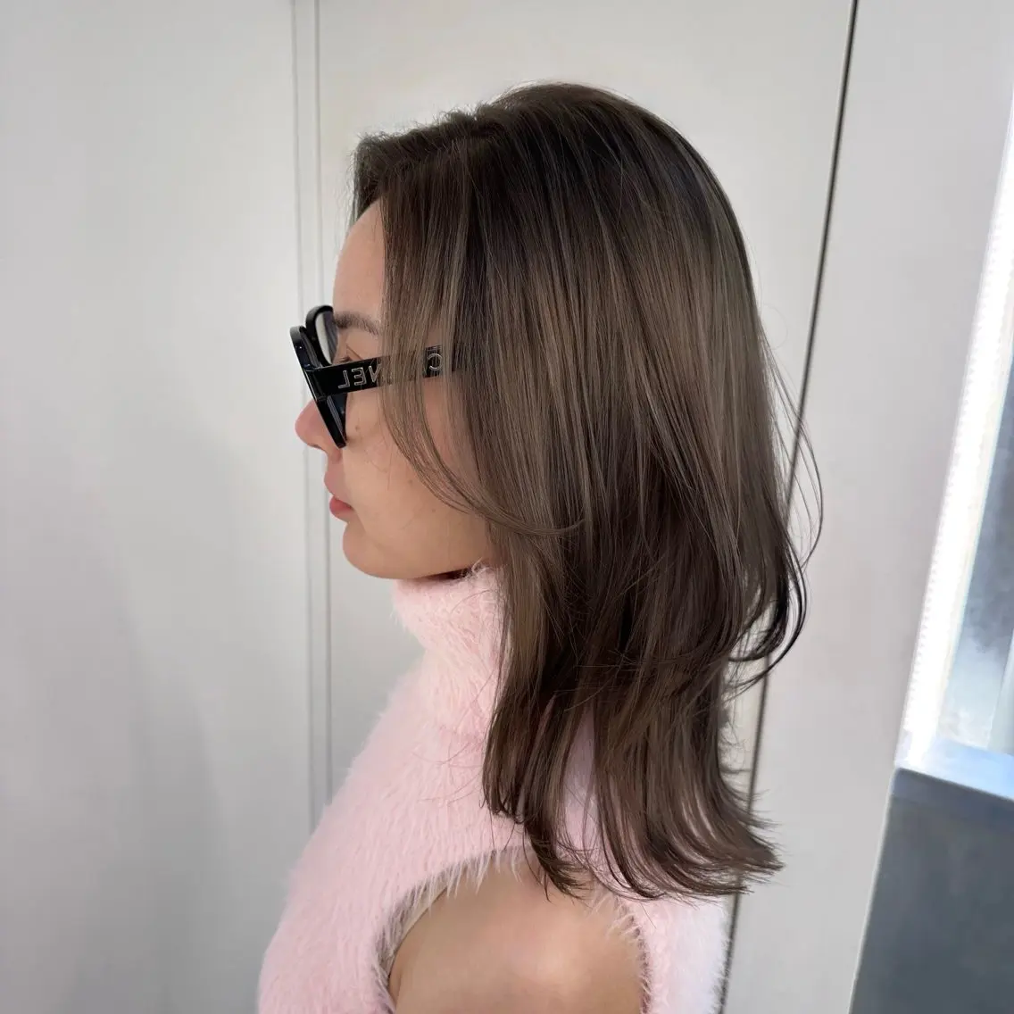MIYU透明感カラー ブリーチなしWカラーのヘアスタイル
