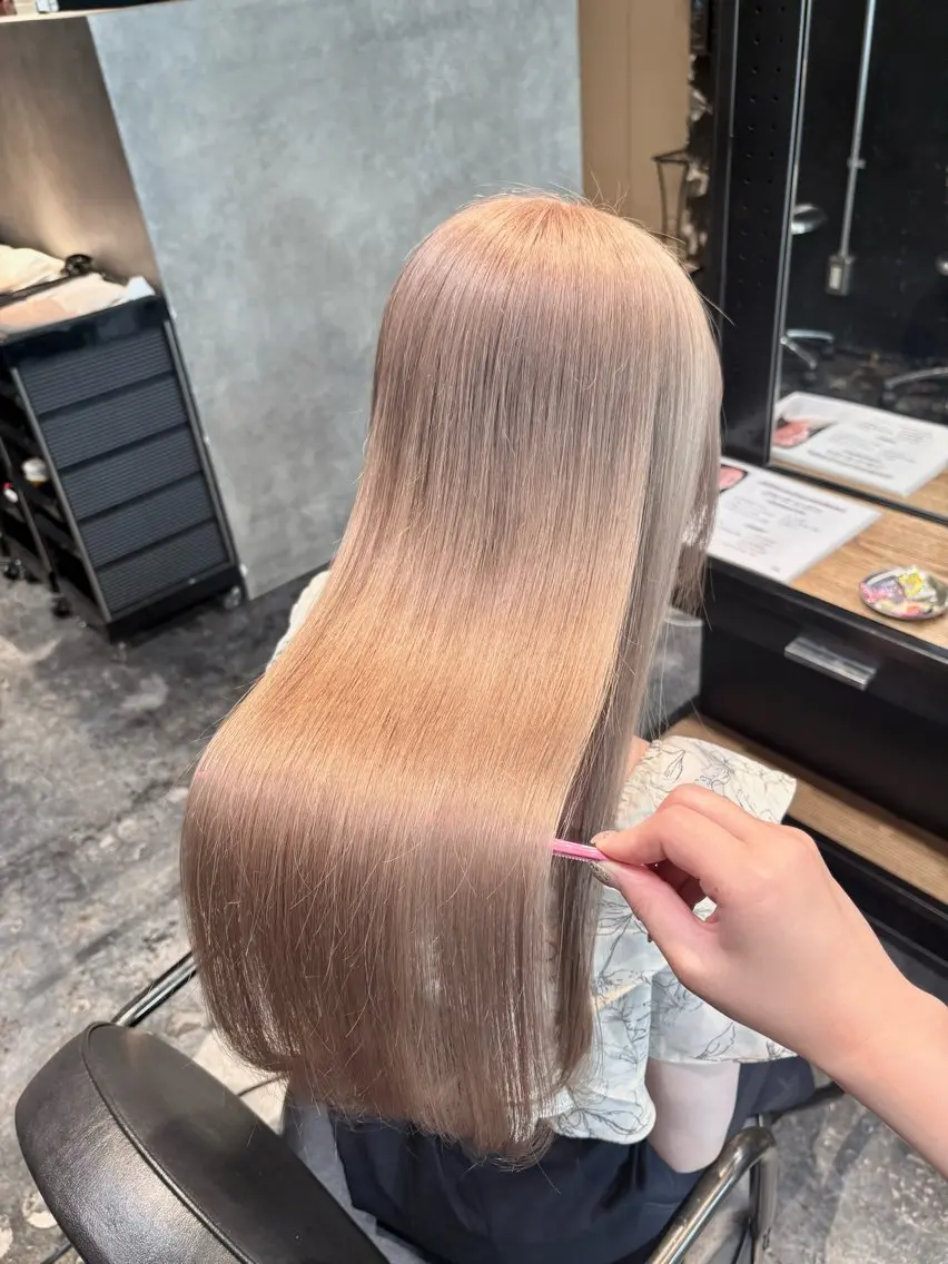 ロング ヘアカラー 【✨モデル様募集✨】 MINAMIのヘアスタイル