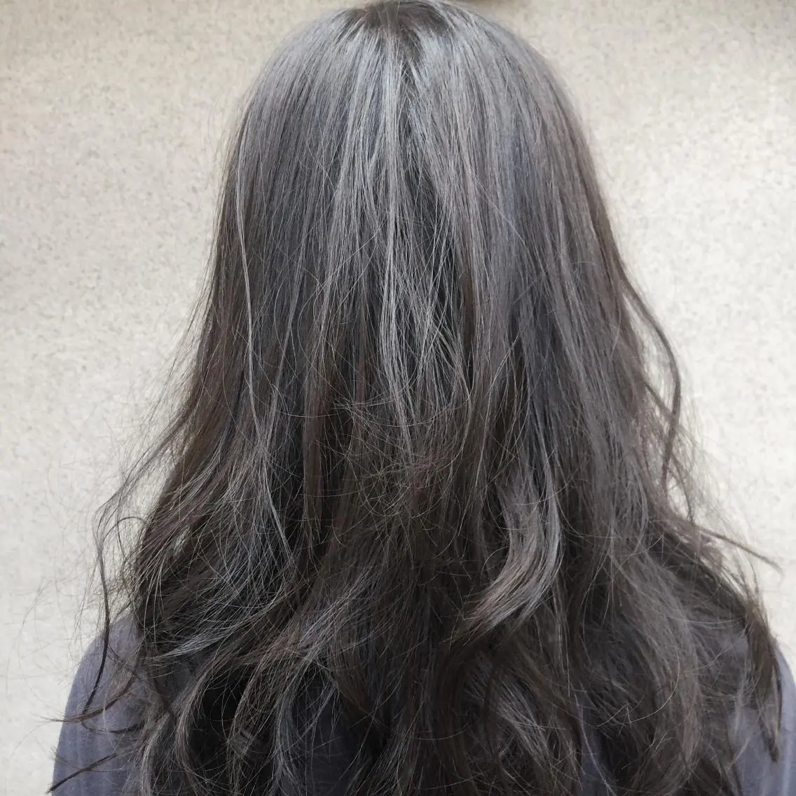 ミディアム アッシュ vato バトのヘアスタイル