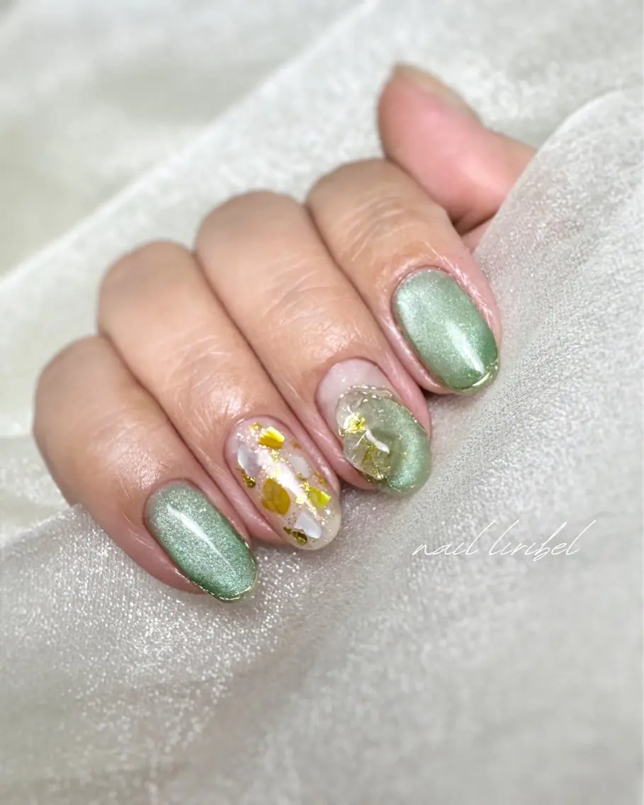 ネイル ストーンネイル Nail Liribelのネイルデザイン