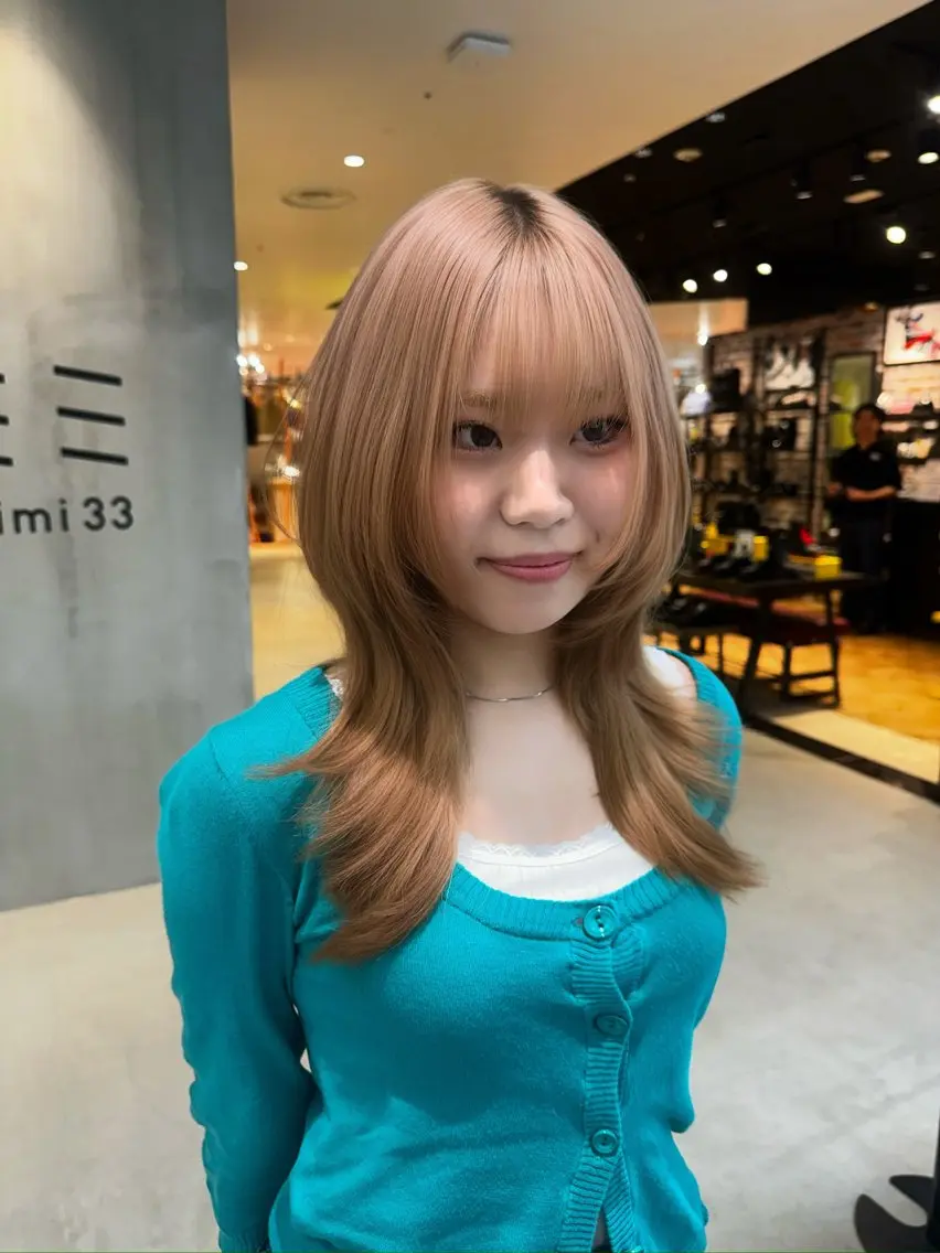 セミロング レイヤー特化/ 渋谷 りむのヘアスタイル