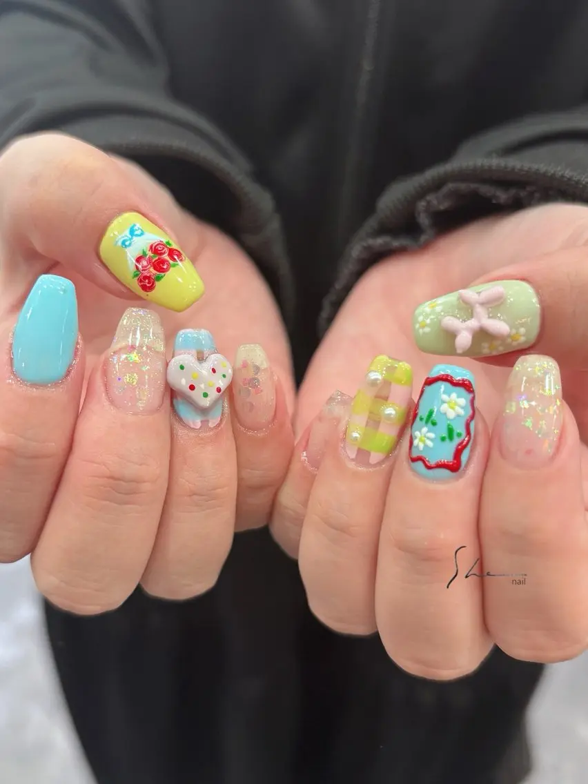 ネイル ハンドネイル SHE adusaのネイルデザイン