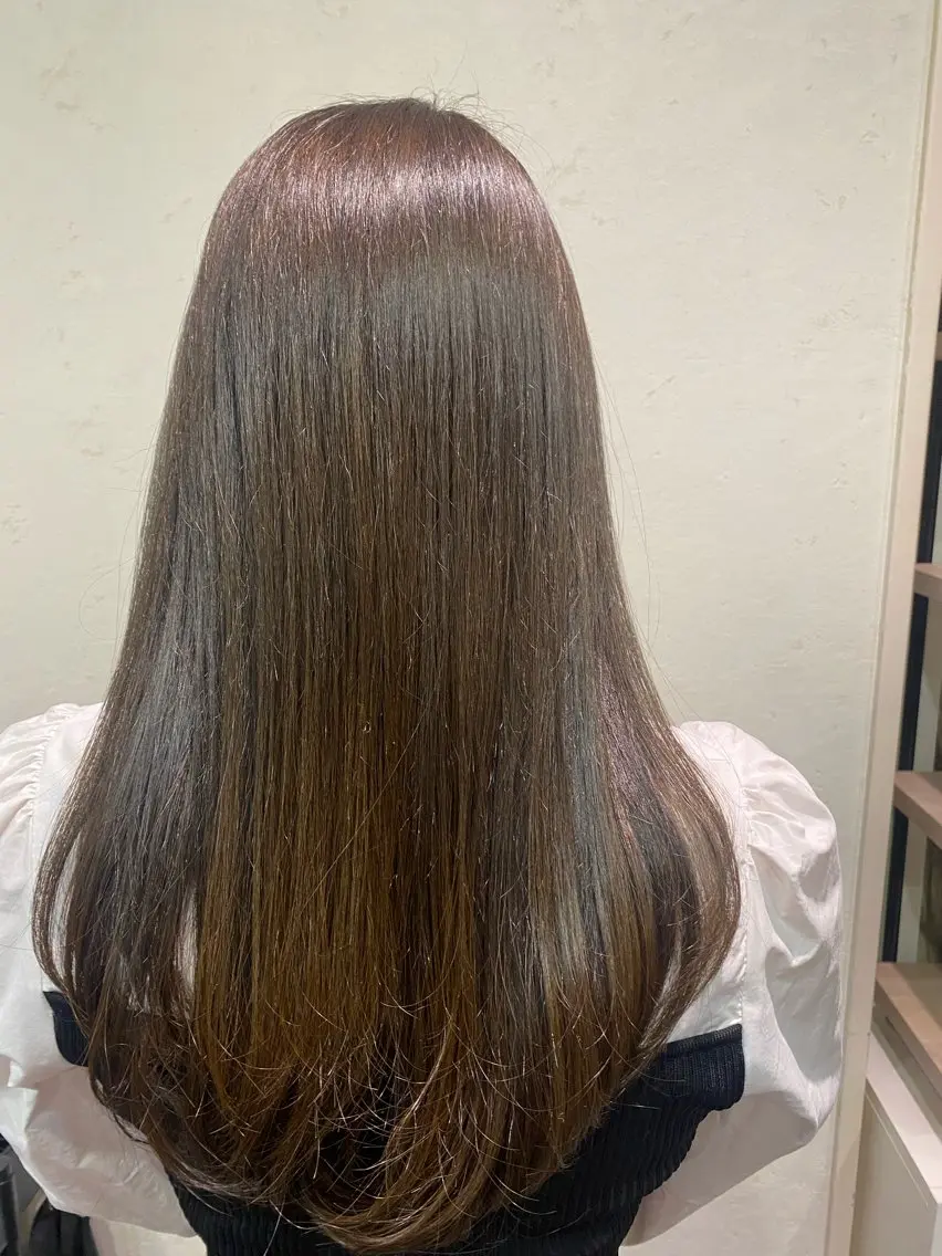 ロング カラー 川津 夕奈のヘアスタイル