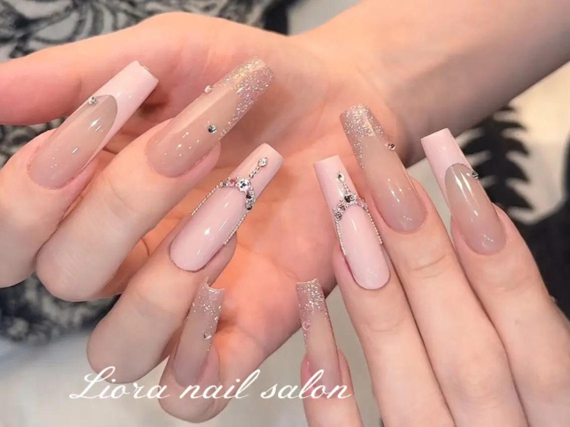 ネイル チークネイル フットネイル フレンチネイル ジェルネイル ガーリー ハンドネイル JUN Lioraネイルのネイルデザイン