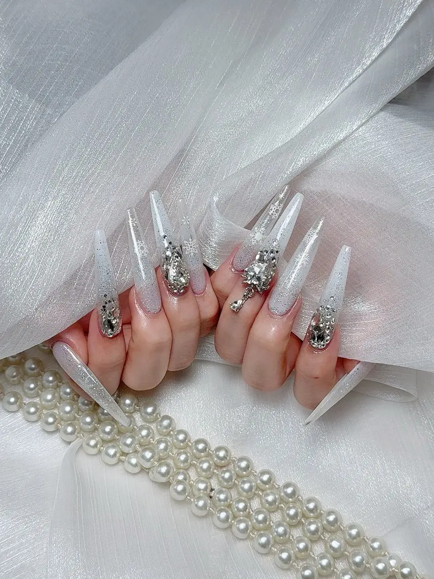 ネイル ハンドネイル ENsalon akiのネイルデザイン