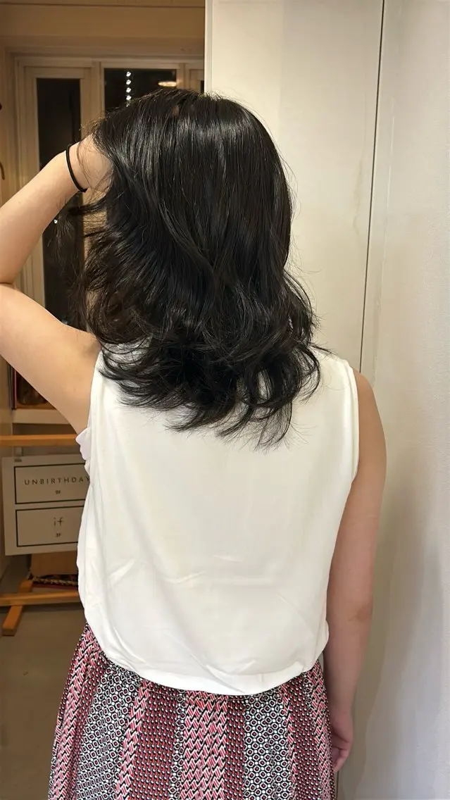 セミロング レイヤーカット UNBIRTHDAY ゆづみのヘアスタイル