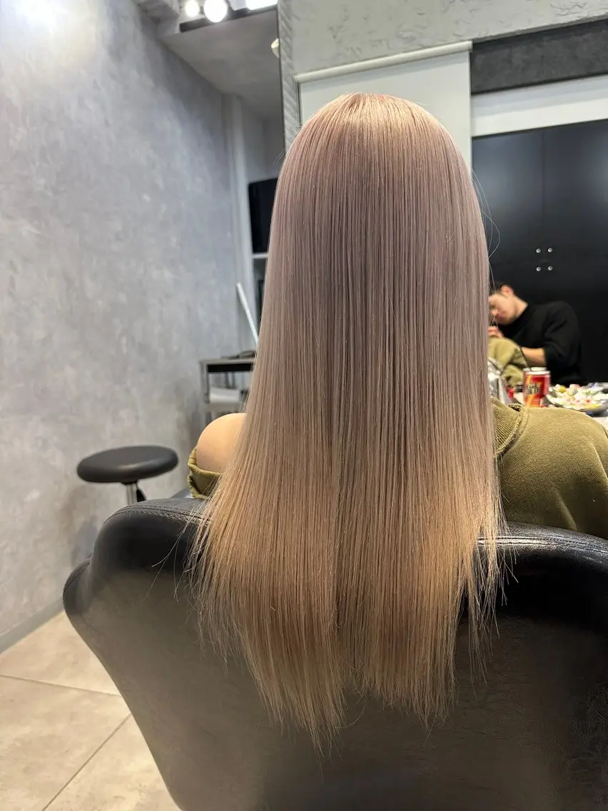 ロング カラー プルエクステ ベージュカラー ブリーチ ケアブリーチ ホワイトベージュ ヘアカラー 🪡プルエクステ🪡 カラエク評価◎ユウゴのヘアスタイル