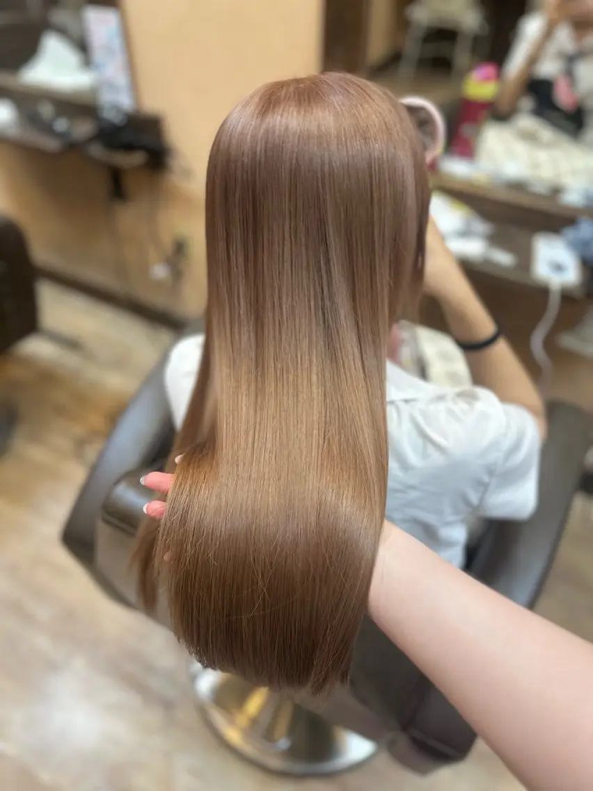セミロング カラー ベージュカラー ミルクティーベージュ ヘアカラー ボブ,レイヤー🩵 Maho🐻‍❄️のヘアスタイル