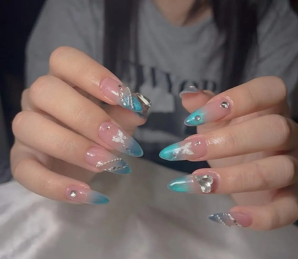ネイル ジェルネイル マグネットネイル YUKI NAILのネイルデザイン