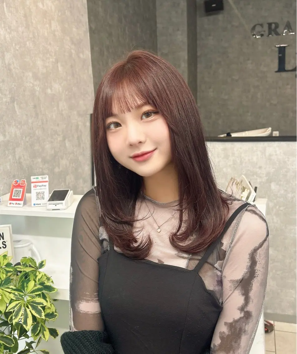 ロング 顔まわりレイヤー レイヤーカット 中川/縮毛矯正/ 高羽 克明のヘアスタイル