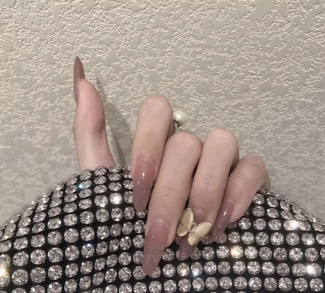 ネイル 🦋ネイルサロン ブラン🌈ゆりのネイルデザイン