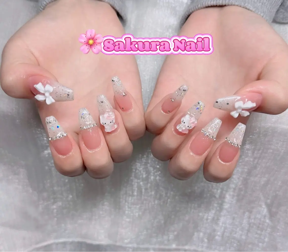 ネイル アートネイル オーロラネイル ボルドー チークネイル フレンチネイル ハンドネイル Sakura Nail Salonのネイルデザイン