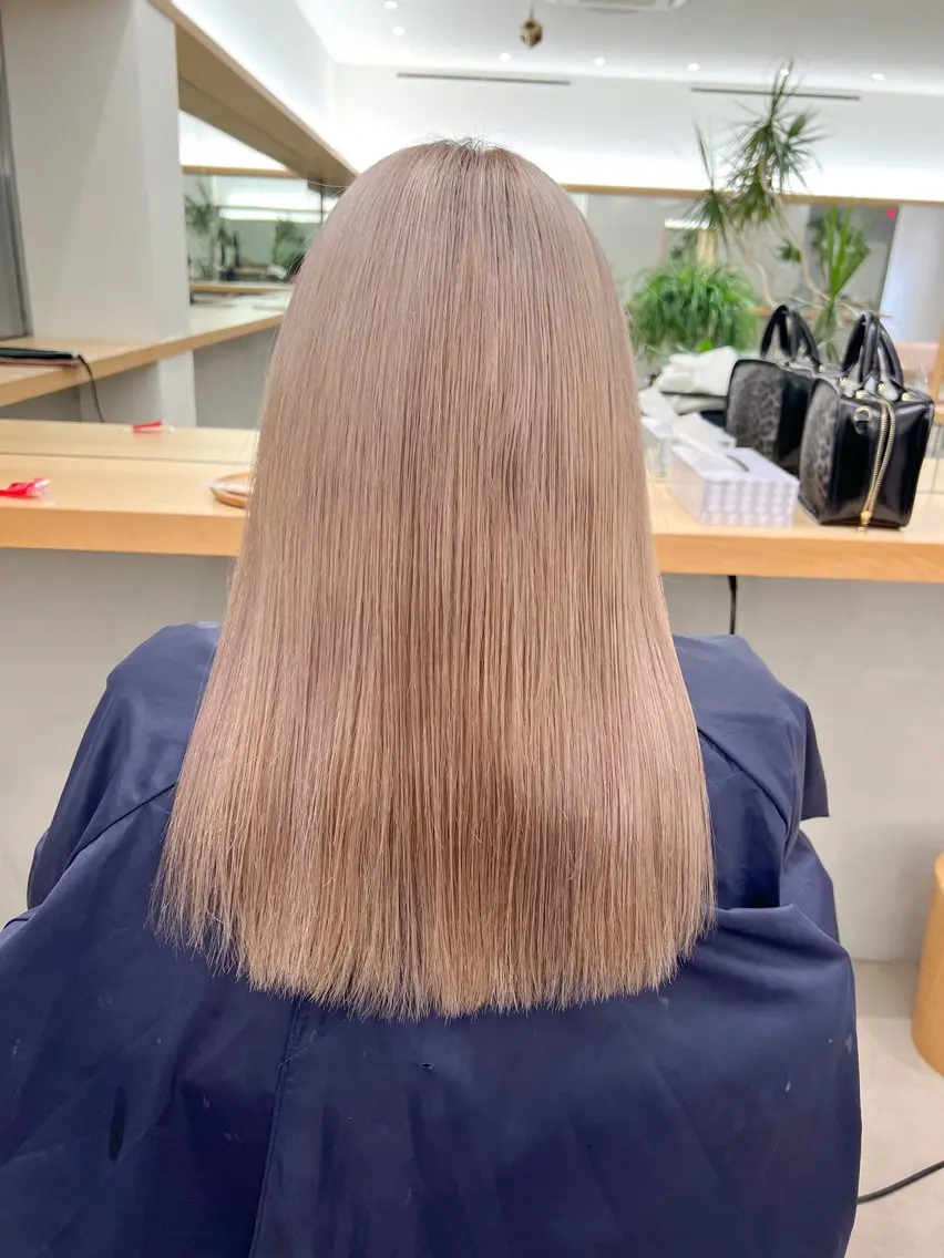 ロング カラー ハイトーンカラー ロング カット ヘアカラー トリートメント つくばUtooe's 副店長 寺沢颯のヘアスタイル