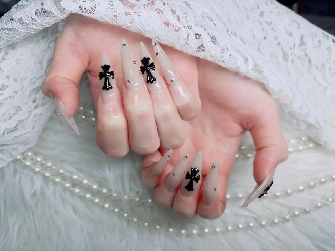 ネイル フレンチネイル ジェルネイル ハロウィン 韓国ネイル マグネットネイル ハンドネイル Hbaby nailのネイルデザイン