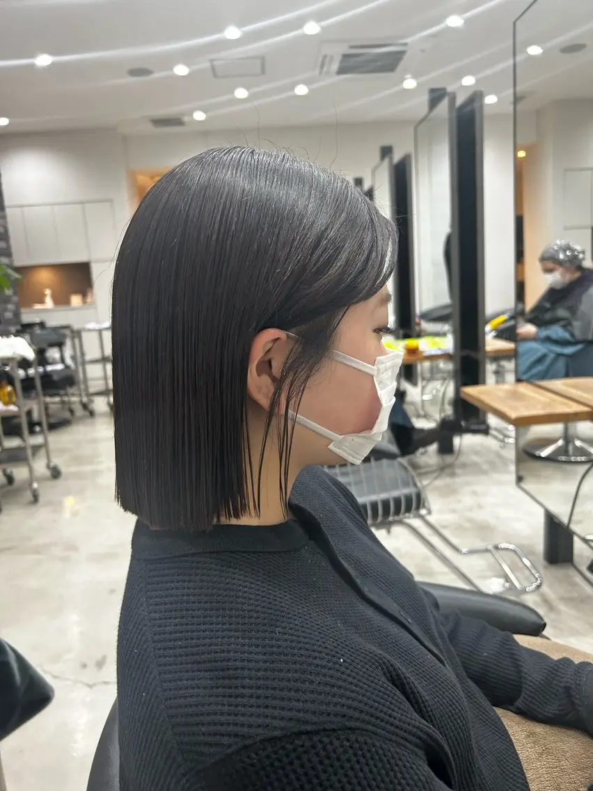 ショート カット ヘアカラー ヴァンキャトル 山口裕真のヘアスタイル