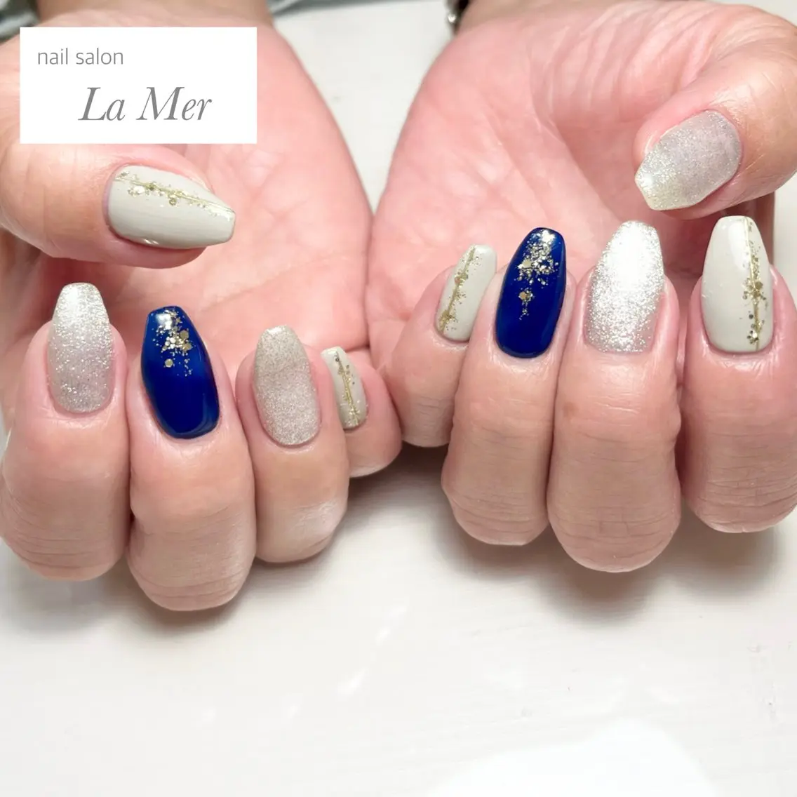 ネイル ゴールド マグネットネイル ミラーネイル ネイビー オフィスネイル nailsalon La Merのネイルデザイン