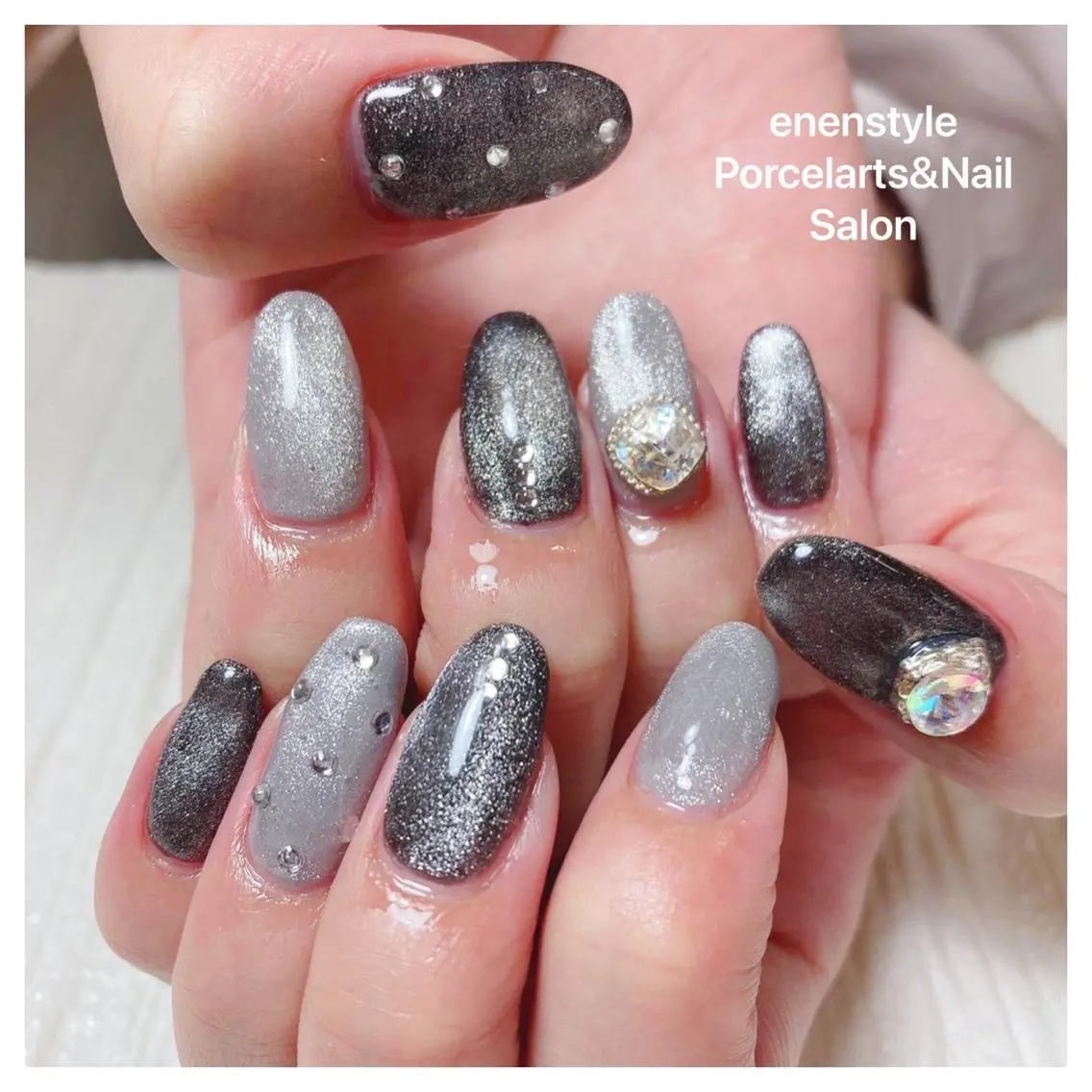 ミディアム ネイル 🐾enen style 🐾のネイルデザイン