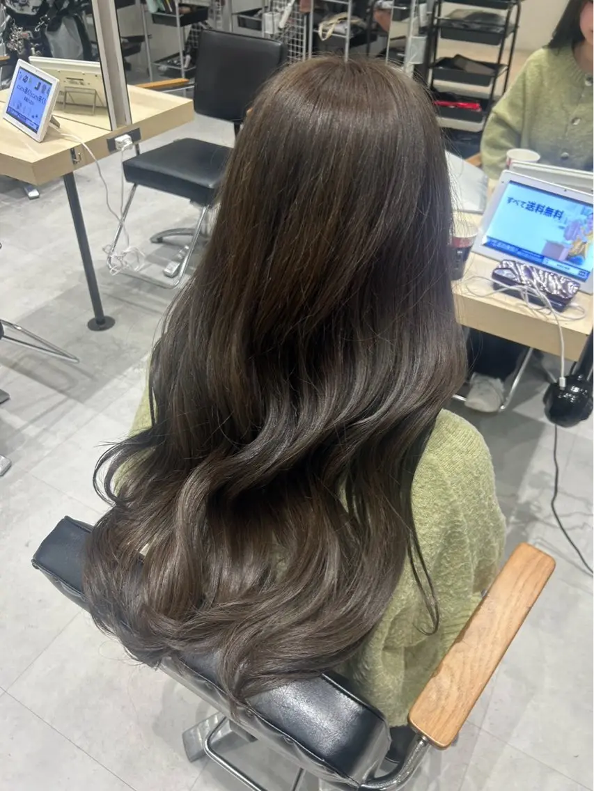 カラー 信山 怜生のヘアスタイル