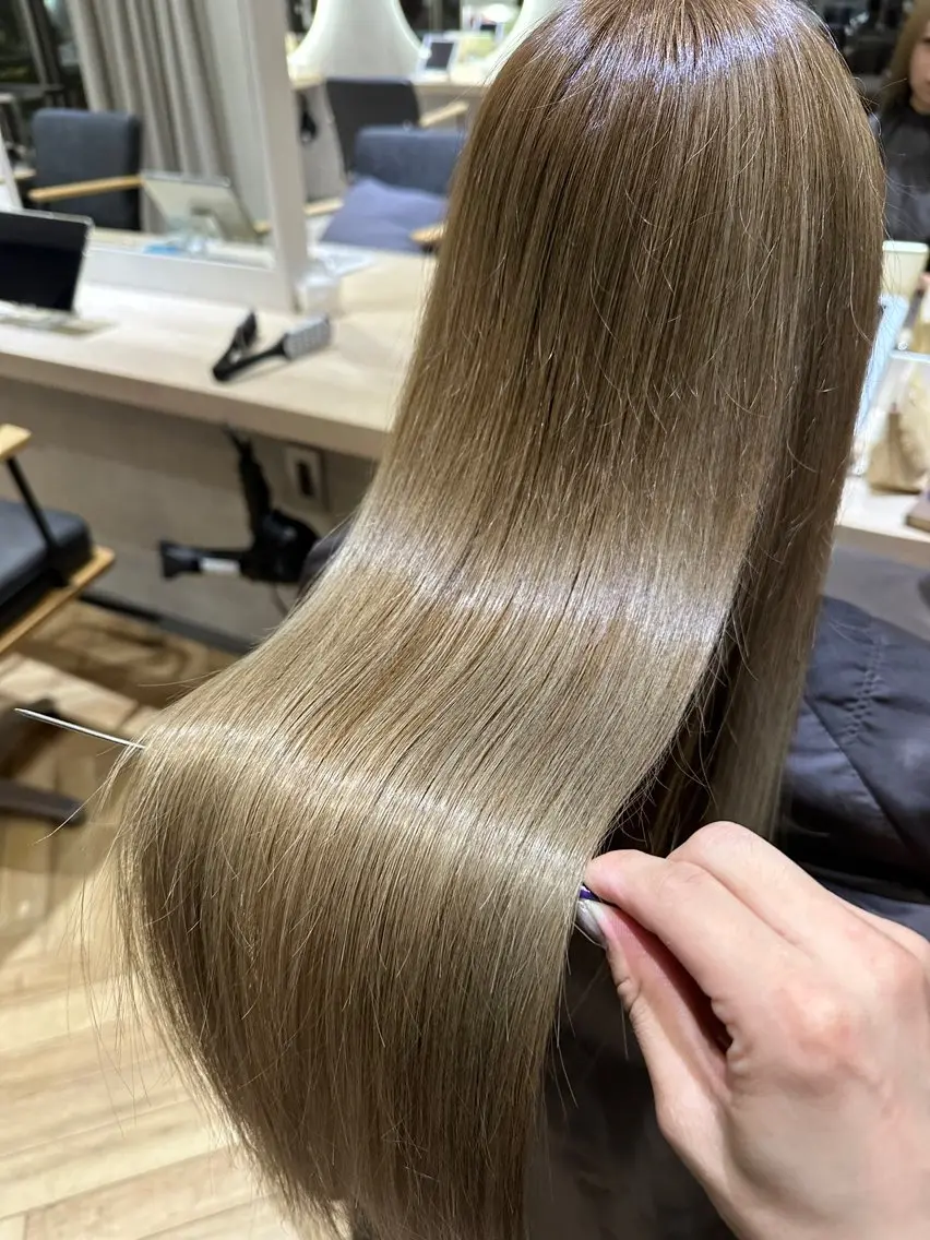 ロング カラー アッシュ ベージュカラー ブラウンカラー 透明感カラー グレージュ 福田 れん/個室 ReFa認定サロンのヘアスタイル