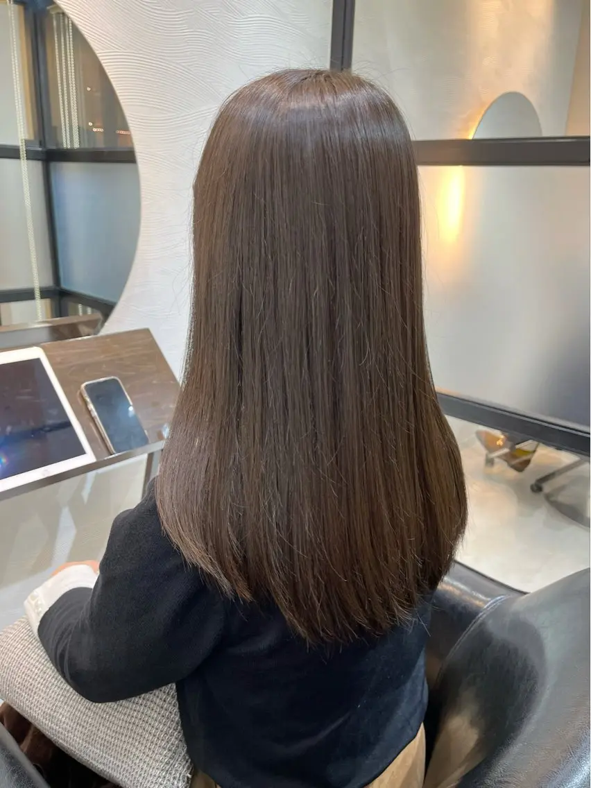 ロング カラー グレージュ オリーブグレージュ オリーブグレー 【ニュアンスカラー・ 髪質改善】スズキカナのヘアスタイル