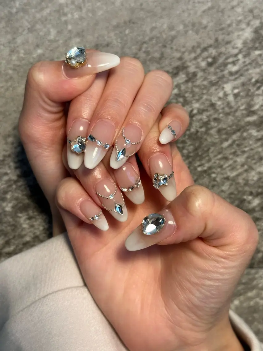 ネイル ハンドネイル Yuji .Fのネイルデザイン
