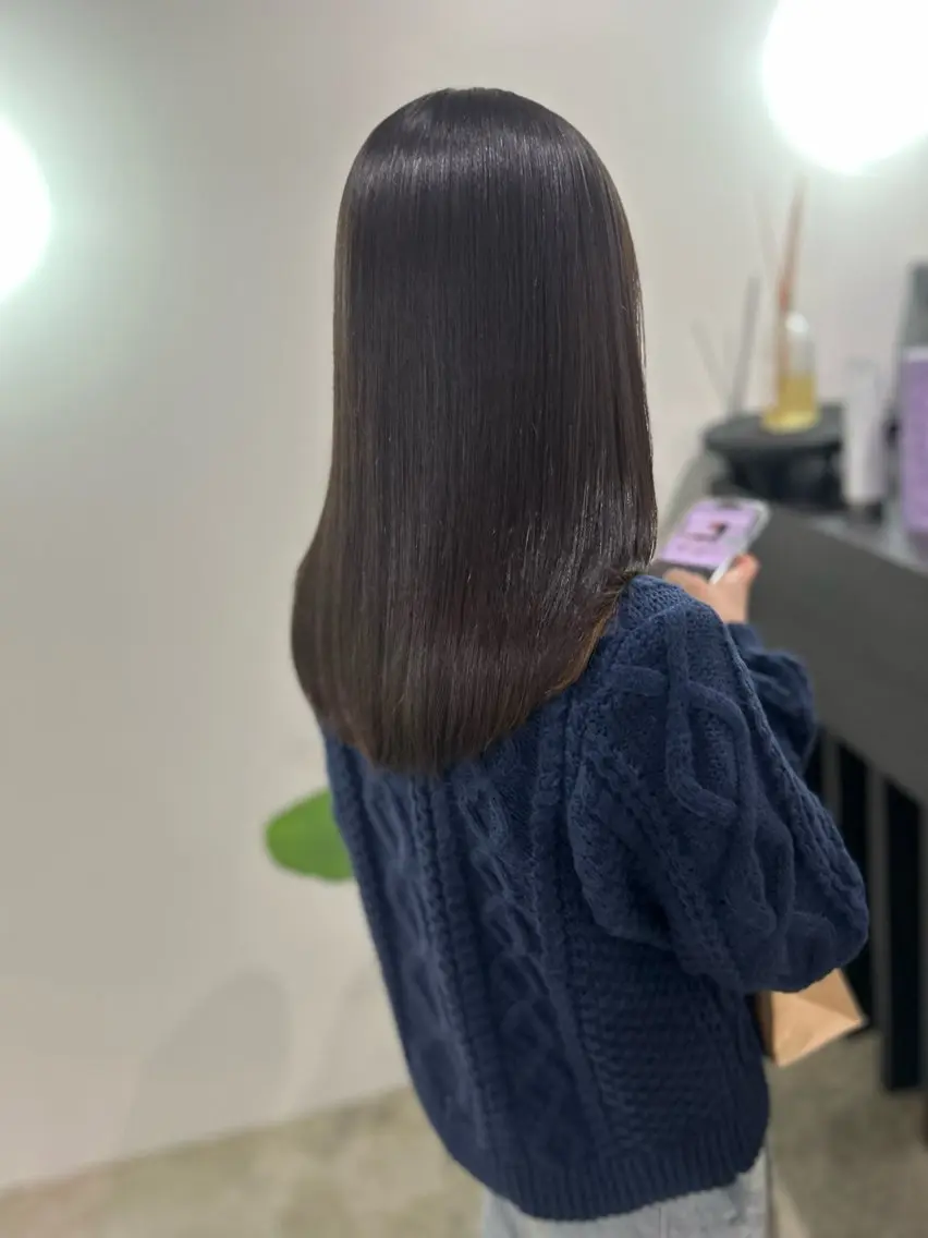 セミロング カラー ブリーチ カット 縮毛矯正 トリートメント 〜貴女の人生に寄り添 う〜オダ　ジュンペイのヘアスタイル