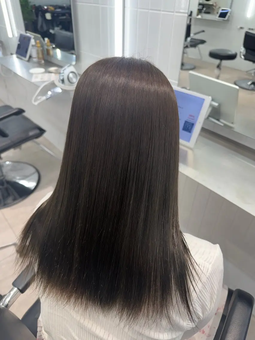 ロング カラー ベージュカラー ブラウンカラー 透明感カラー グレージュ オリーブベージュ ヘアカラー リョウマ/韓国風 /艶髪/ヨシンモリのヘアスタイル