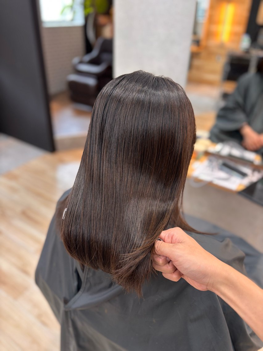 ミディアム 小川 海のヘアスタイル