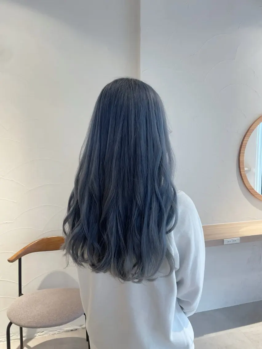 ロング カラー ブリーチ ブルーカラー デザインカラー シルバー バイオレットカラー ヘアカラー Hitotose代表 中島和樹のヘアスタイル