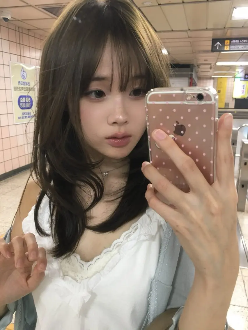 ロング デザインカラー/ ルーツカラー/ユキカのヘアスタイル